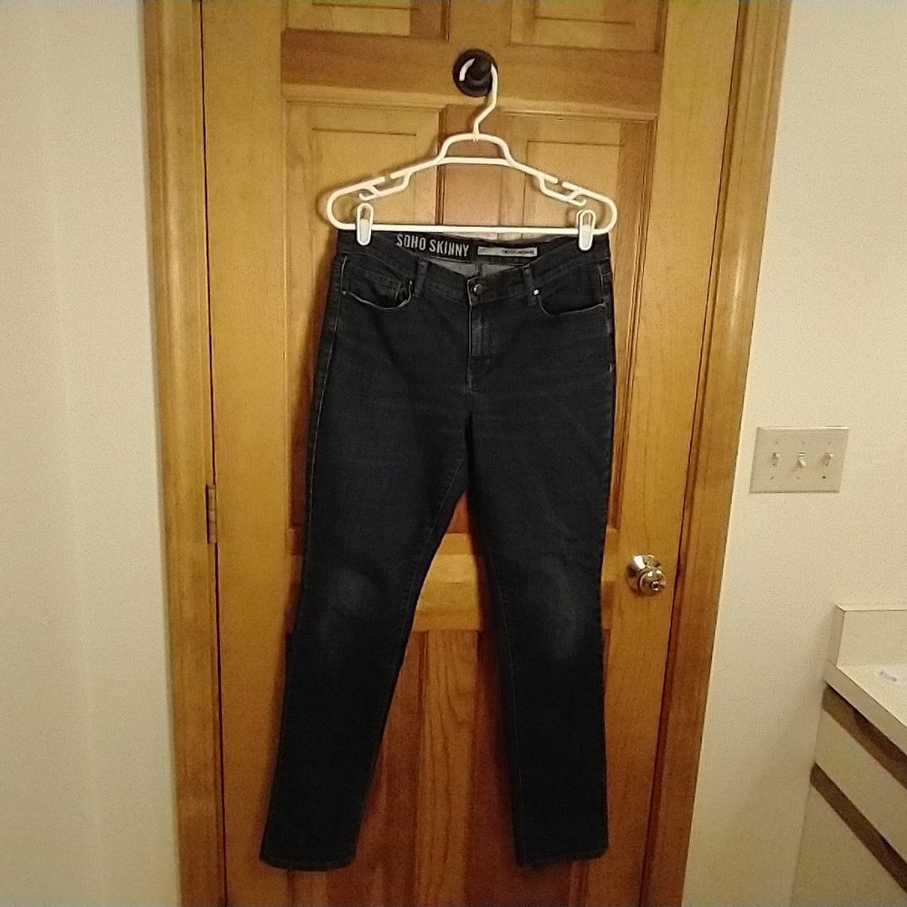 DKNY Jeans Soho Skinny Jeans, dark wash denim, size 8.